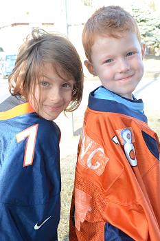 Click image for larger version. 

Name:	Bronco kids 1.jpg 
Views:	97 
Size:	95.8 KB 
ID:	2569