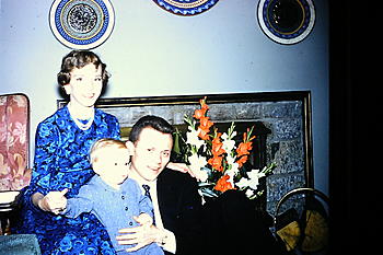 Click image for larger version. 

Name:	Me at age one.jpg 
Views:	50 
Size:	98.7 KB 
ID:	11483