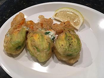 Click image for larger version. 

Name:	stufed zucchini flowers.jpg 
Views:	42 
Size:	50.4 KB 
ID:	12553