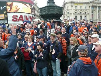 Fan rally and picture at Piccadilly Circus